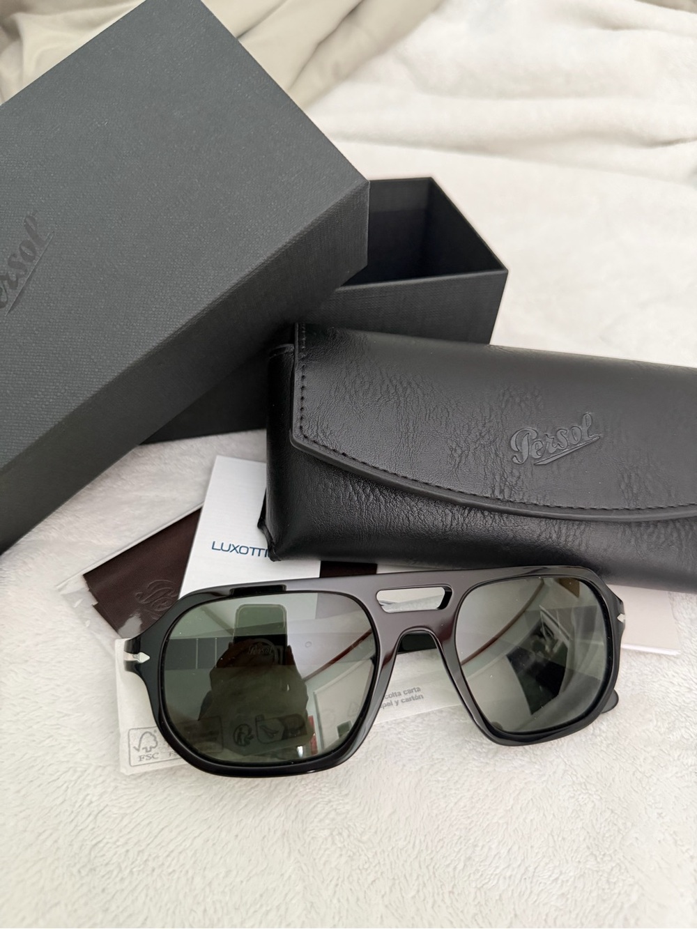 Persol Guido PO3393S Rectangular Sunglasses, Unisex - Black/Green